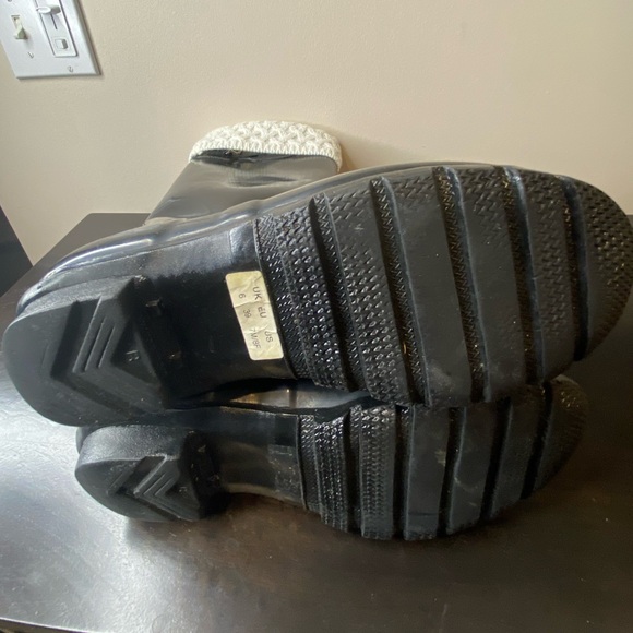 Hunter waterproof rain winter boots with removable sock leg warmer, size size 8 - Picture 8 of 10